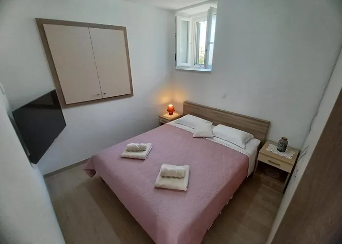 Appartement By The Sea Povlja, Brac - 22899 *